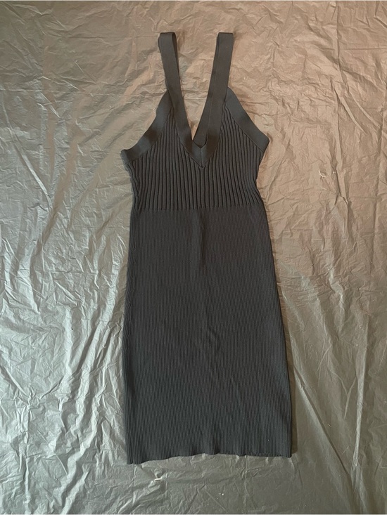 Papaya Dresses & Skirts - Papaya Black Ribbed V-Neck Midi Dress